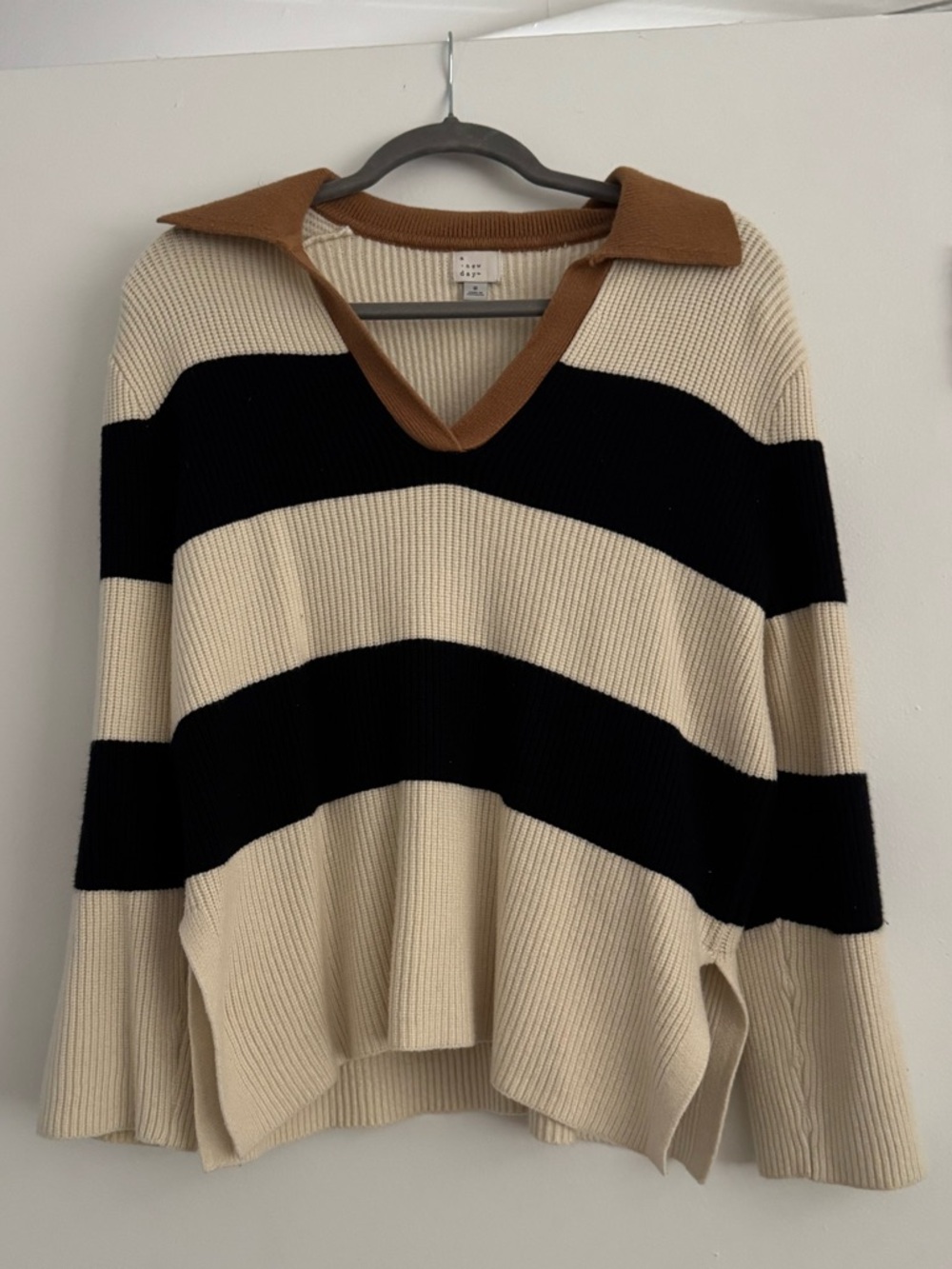 a new day Striped V-Neck Sweater - Cream, Black & Brown Collar